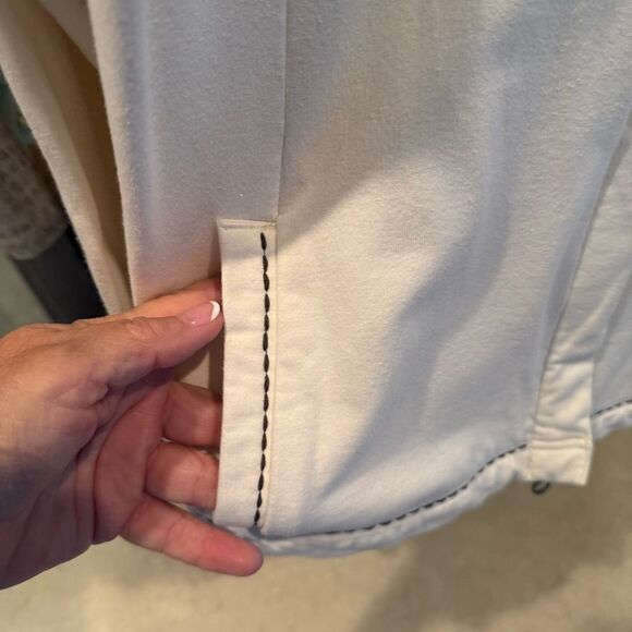 Chico's Casual Jacket with beaded heart embellishment on back size XL - Picture 3 of 5